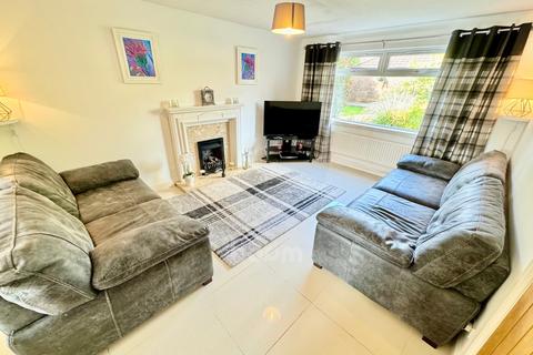 3 bedroom detached house for sale, 17 Maxwell Court, Beith