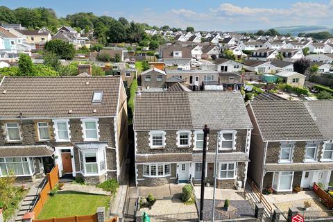 3 bedroom detached house for sale, Penywern Road, Neath, Neath Port Talbot. SA10 7AR