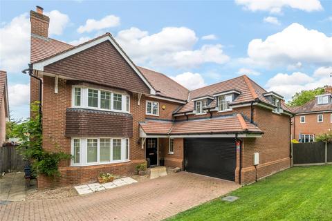 4 bedroom detached house for sale, Hengest Avenue, Esher, KT10