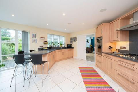 Ashmeadow Worthing Road, Southwater, Horsham, RH13 9BH