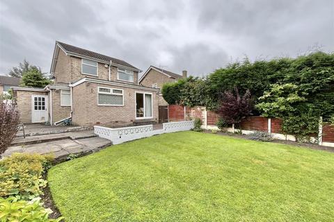 3 bedroom detached house for sale, Tarnside Fold, Glossop