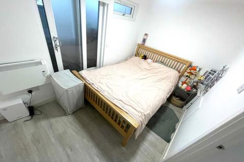 1 bedroom flat to rent, Haydons Road, Wimbledon, London