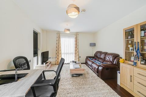 1 bedroom flat for sale, Merryfield Court, Uxbridge Road, Acton, London, W3