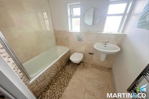 2 bedroom apartment to rent, Wentworth Lodge, Wakefield WF1