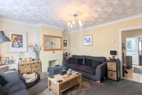 38 Denison Road, Feltham, TW13 4QF
