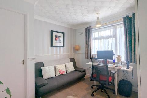 38 Denison Road, Feltham, TW13 4QF