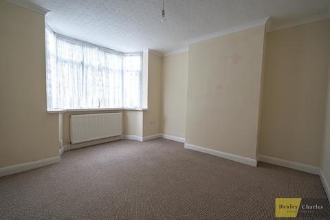 3 bedroom semi-detached house to rent, Camp Lane, Birmingham B21