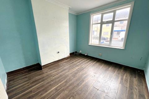 124 Corporation Road, Grimsby, DN31 1UP