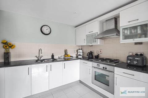 2 bedroom apartment for sale, Birdhurst Road, South Croydon