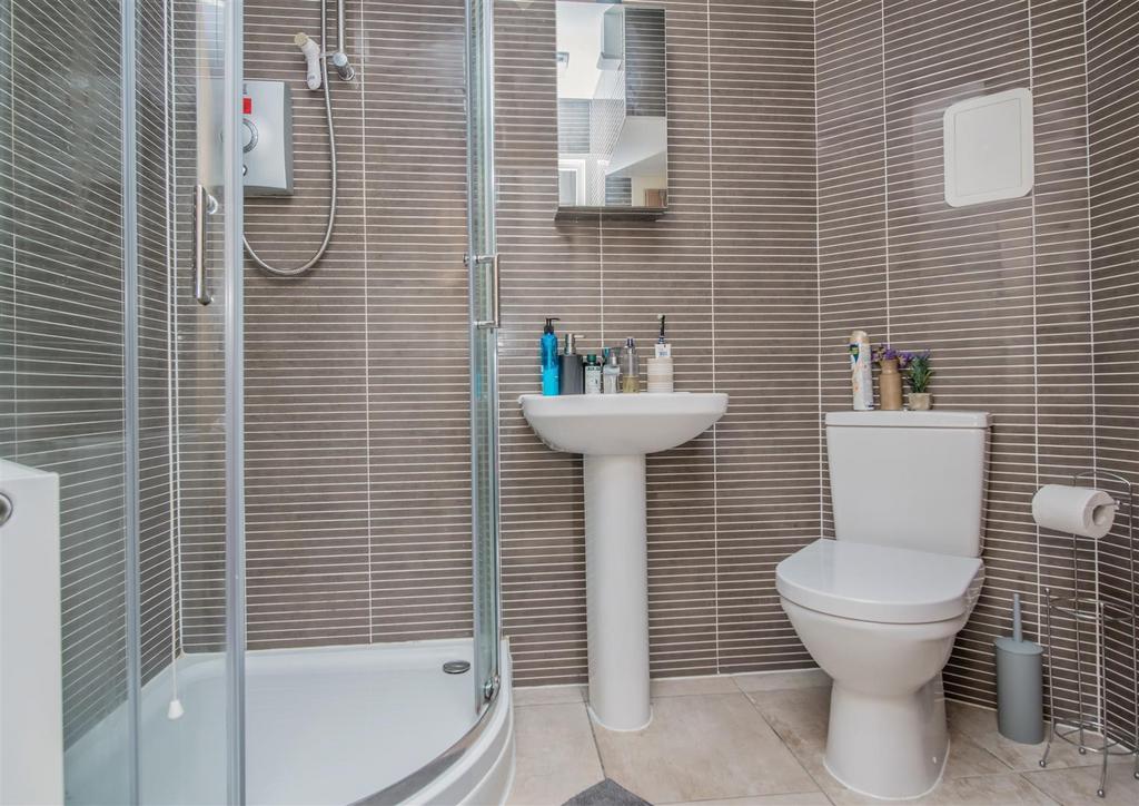 Shower Room / WC:
