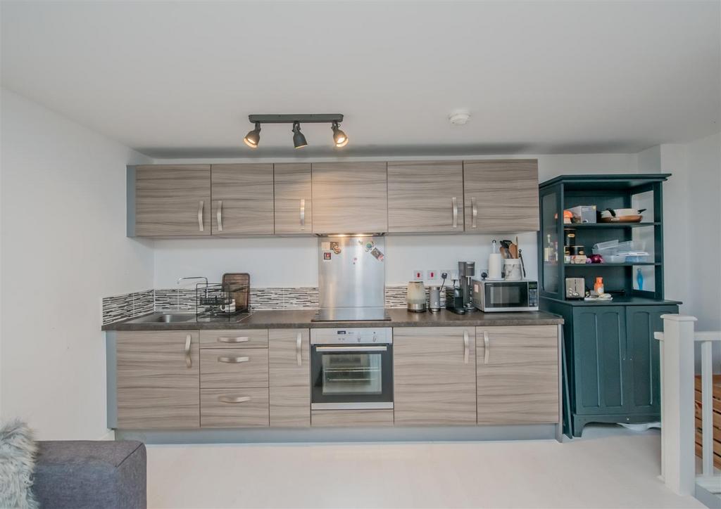 Fitted Kitchen: