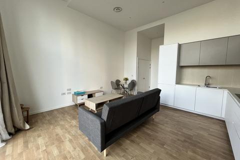 2 bedroom flat to rent, Meranti Apartments, London, SE8