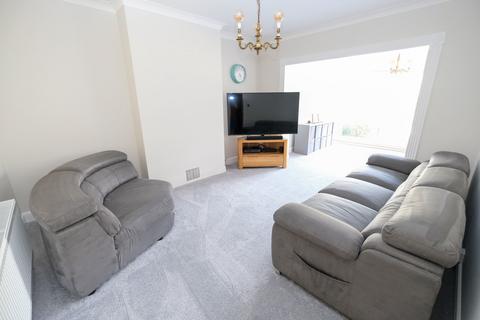 4 bedroom semi-detached house for sale, Malvern Road, Orpington