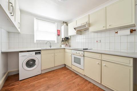 2 bedroom flat to rent, Rutland Park, Catford, London, SE6