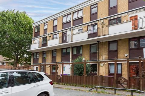 2 bedroom maisonette to rent, Glengall Grove, Isle Of Dogs, London, E14