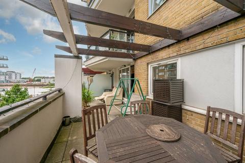 2 bedroom flat for sale, Smugglers Way, Wandsworth, London, SW18