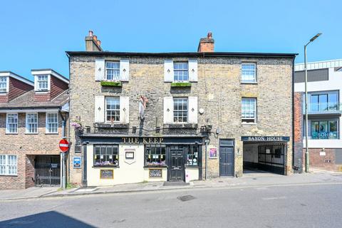 2 bedroom end of terrace house to rent, Castle Street, Guildford, GU1