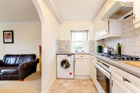 1 bedroom flat to rent, St Lukes Square, Guildford, GU1