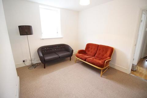 2 bedroom apartment to rent, Arcot Street, Penarth CF64