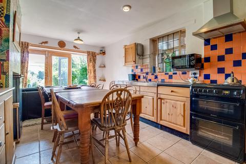 4 bedroom semi-detached house for sale, Holmclose, Holmbridge, Holmfirth