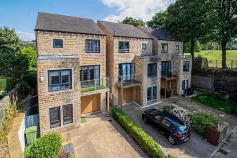 4 bedroom detached house for sale, The Bridges, Thongsbridge, Holmfirth