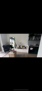 Studio to rent, Wardian, London, E14