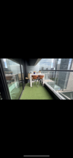 Studio to rent, Wardian, London, E14