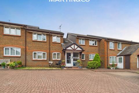 2 bedroom apartment for sale, Acorn Drive, Wokingham