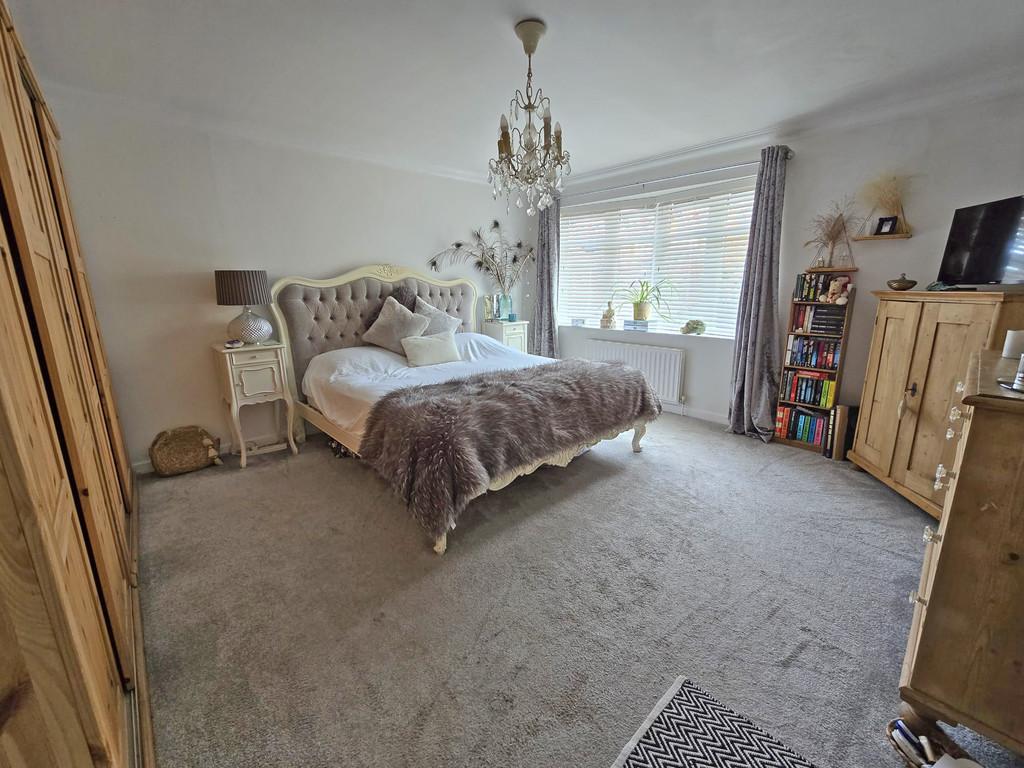 Bed1 b