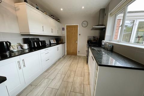 4 bedroom detached house for sale, Low Road, Doncaster DN10