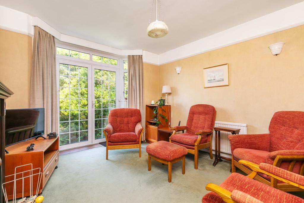 Belgarum - 32 Milverton Road SO22 5 RU-18