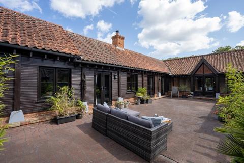 4 bedroom barn conversion for sale, Sidestrand