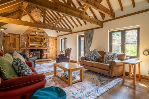 4 bedroom barn conversion for sale, Sidestrand