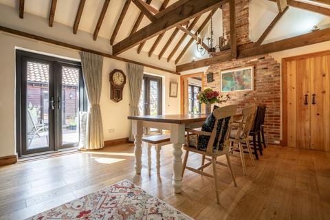 4 bedroom barn conversion for sale, Sidestrand