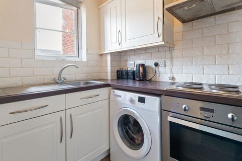 2 bedroom flat for sale, Pennistone Place, Grimsby DN33