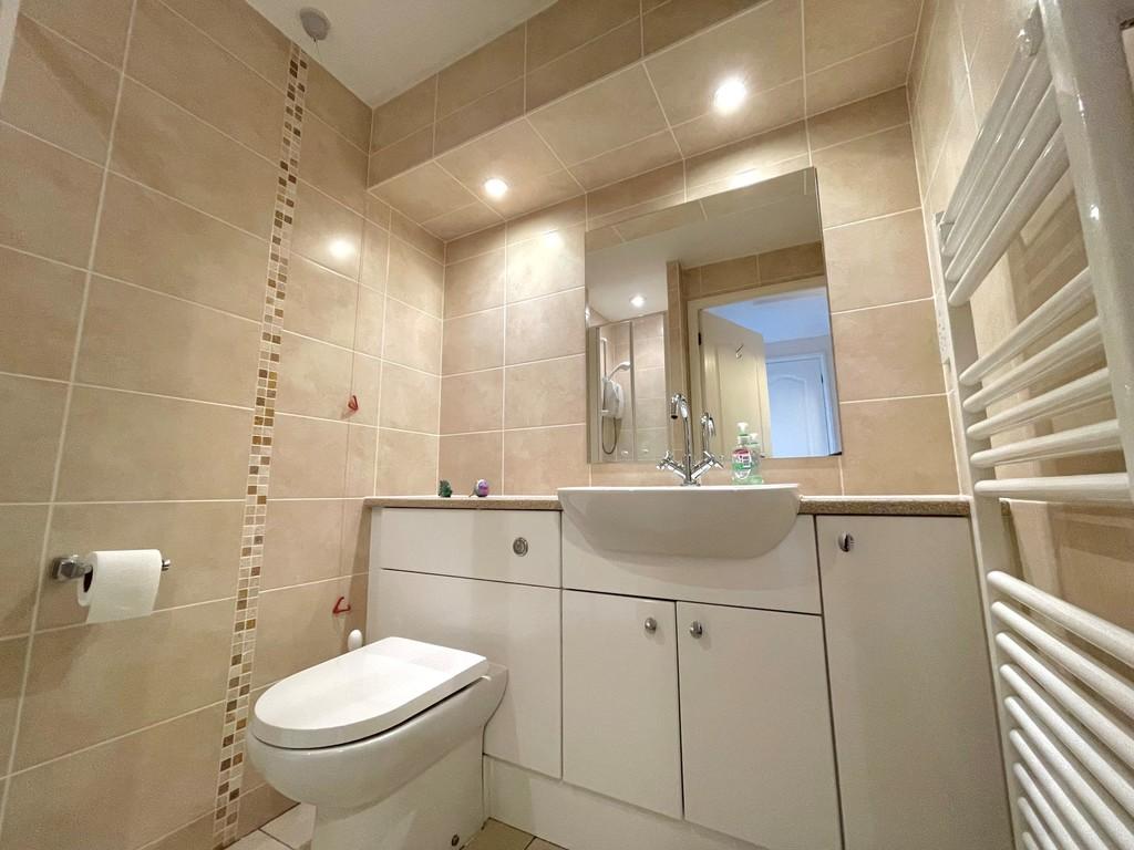 2 Barton Court Shower Room 2