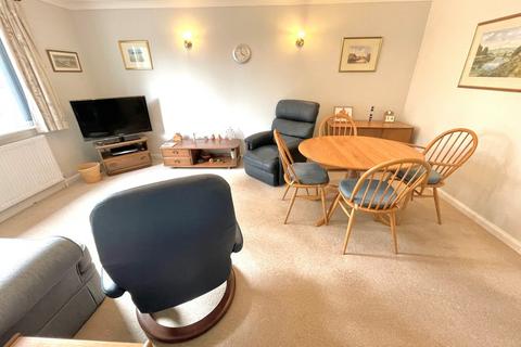 2 bedroom flat for sale, The Street, Rustington