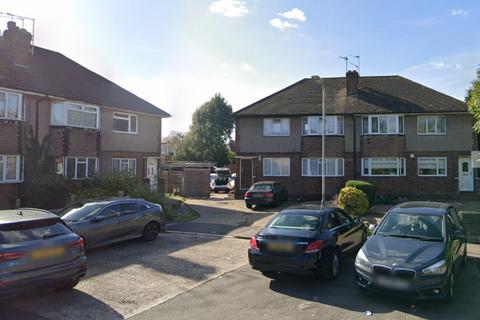 2 bedroom ground floor flat to rent, Fulham Close, Uxbridge