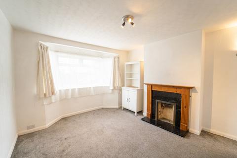 2 bedroom ground floor flat to rent, Fulham Close, Uxbridge