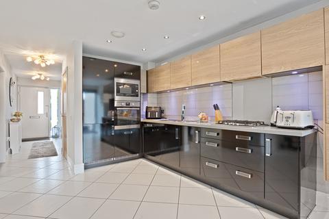 24 Almora Drive, Dumbarton, G82 1AE