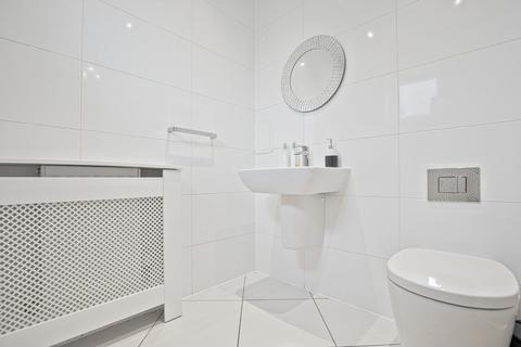 24 Almora Drive, Dumbarton, G82 1AE