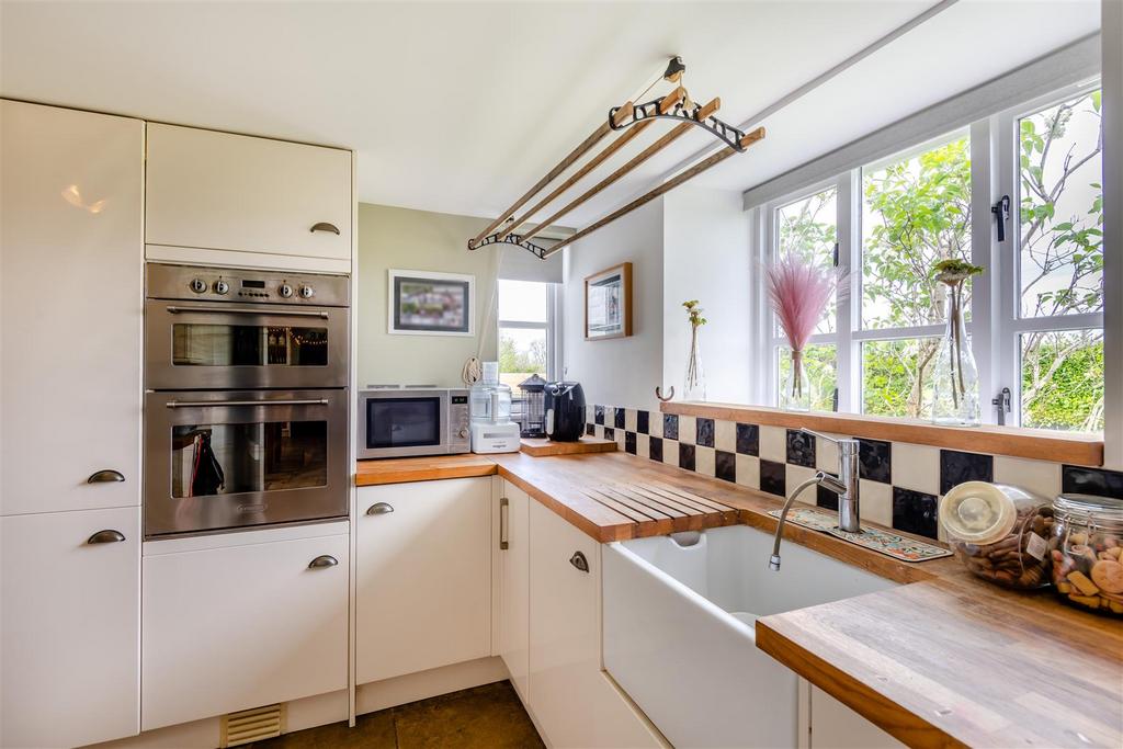 8594141-interior36.jpg