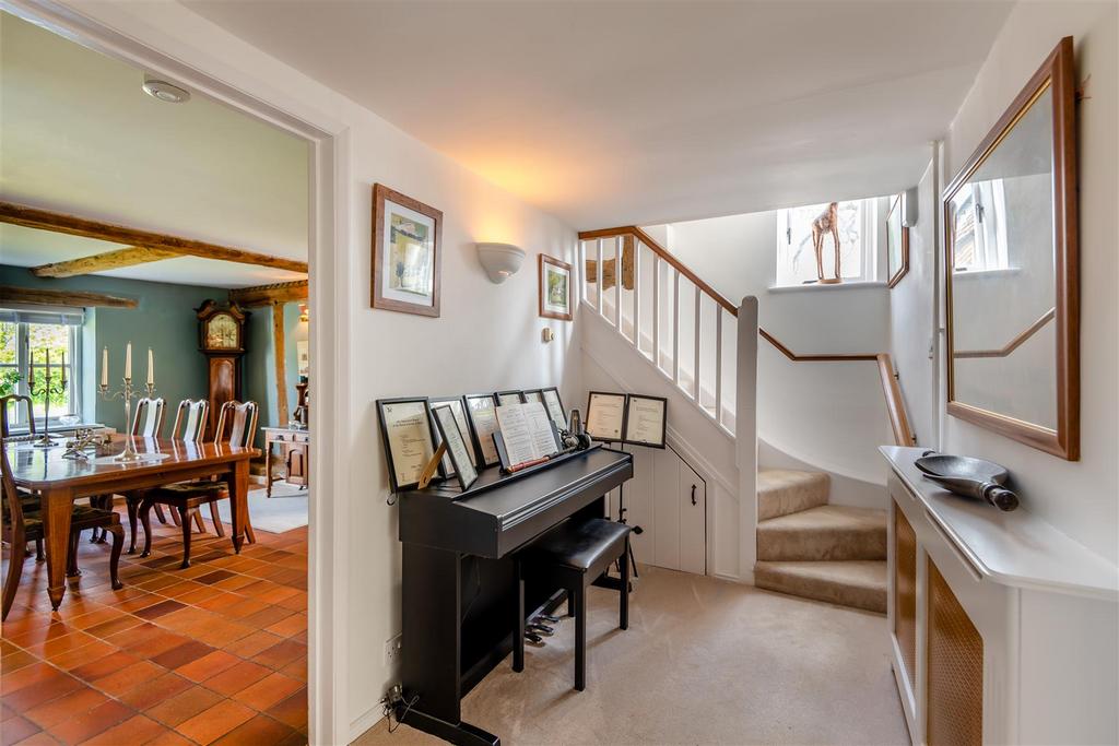 8594141-interior25.jpg