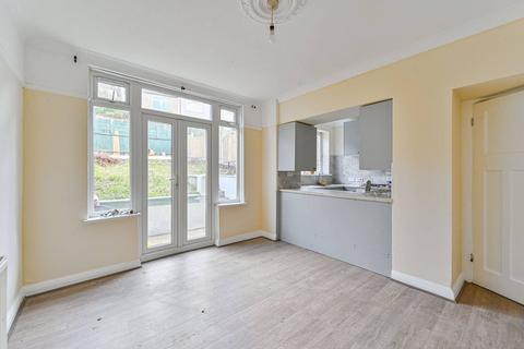 17 Norbury Cross, London, SW16 4JG