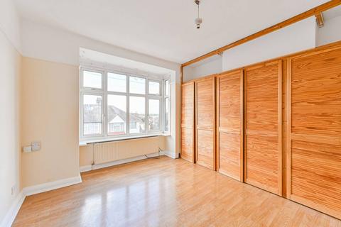 17 Norbury Cross, London, SW16 4JG