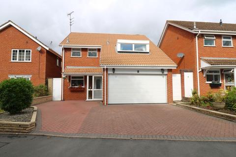 4 bedroom detached house for sale, Cricket Close, Walsall