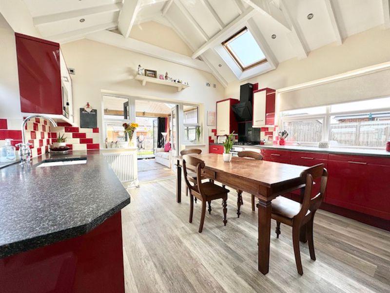 Kitchen dining room