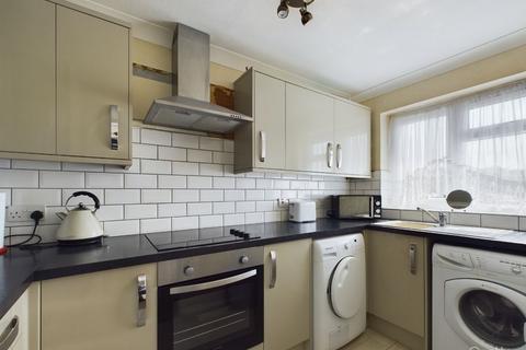 1 bedroom flat for sale, Bellfield, Croydon