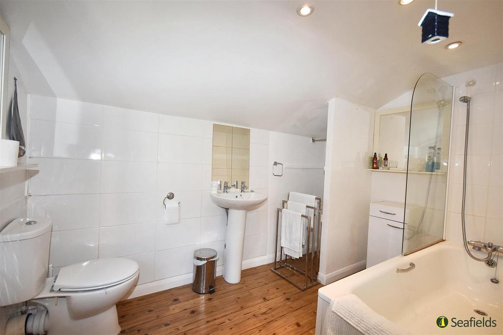 Bathroom en suite