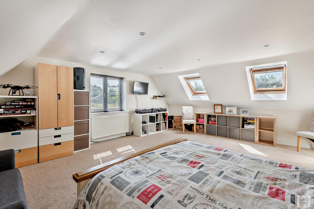 8618443-interior WM02-800